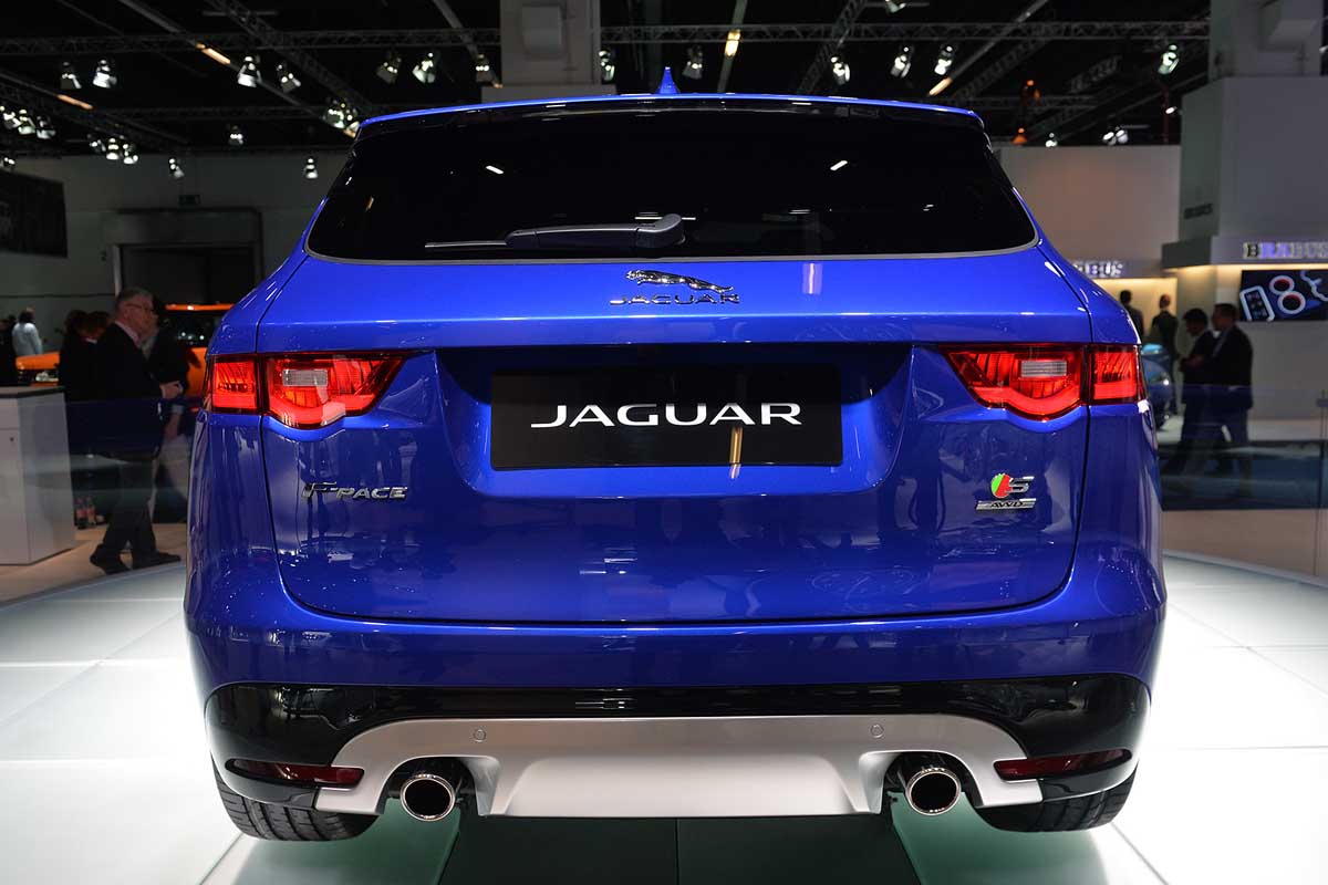 Giá bán xe Jaguar F-Pace