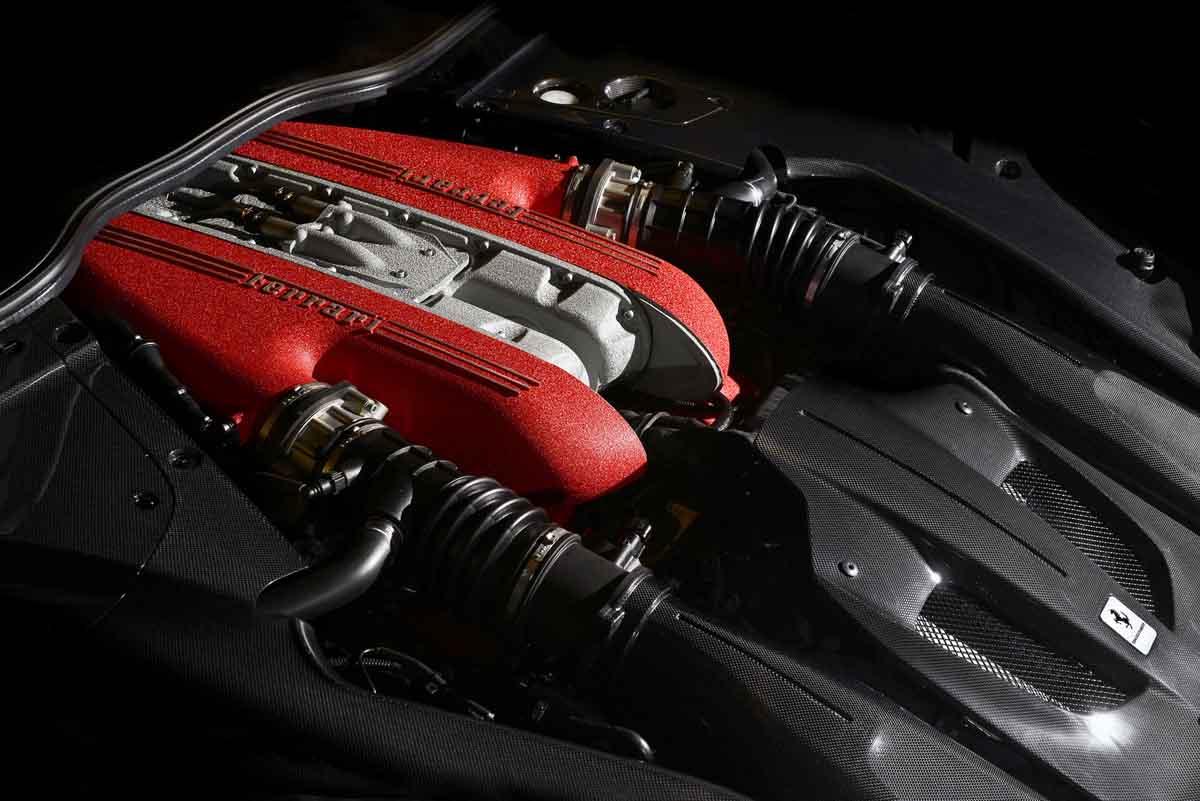Ferrari F12tdf hé lộ hình ảnh