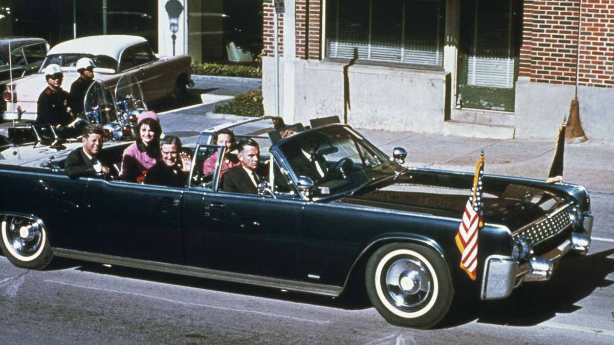 Xe chở cố tổng thống Kennedy trong vụ ông bị ám sát