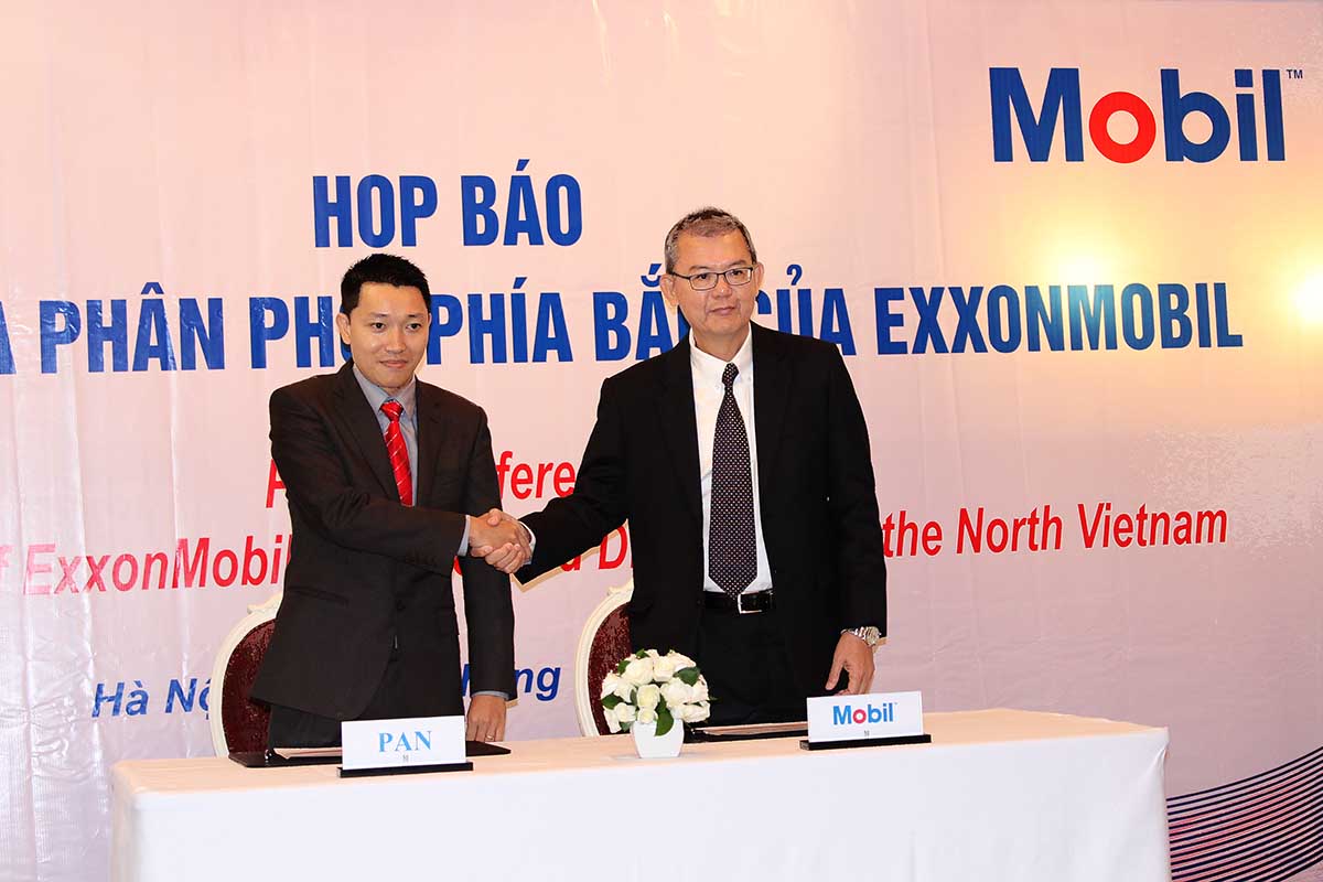 Lễ ký hợp tác giữa ExxonMobile và PAN