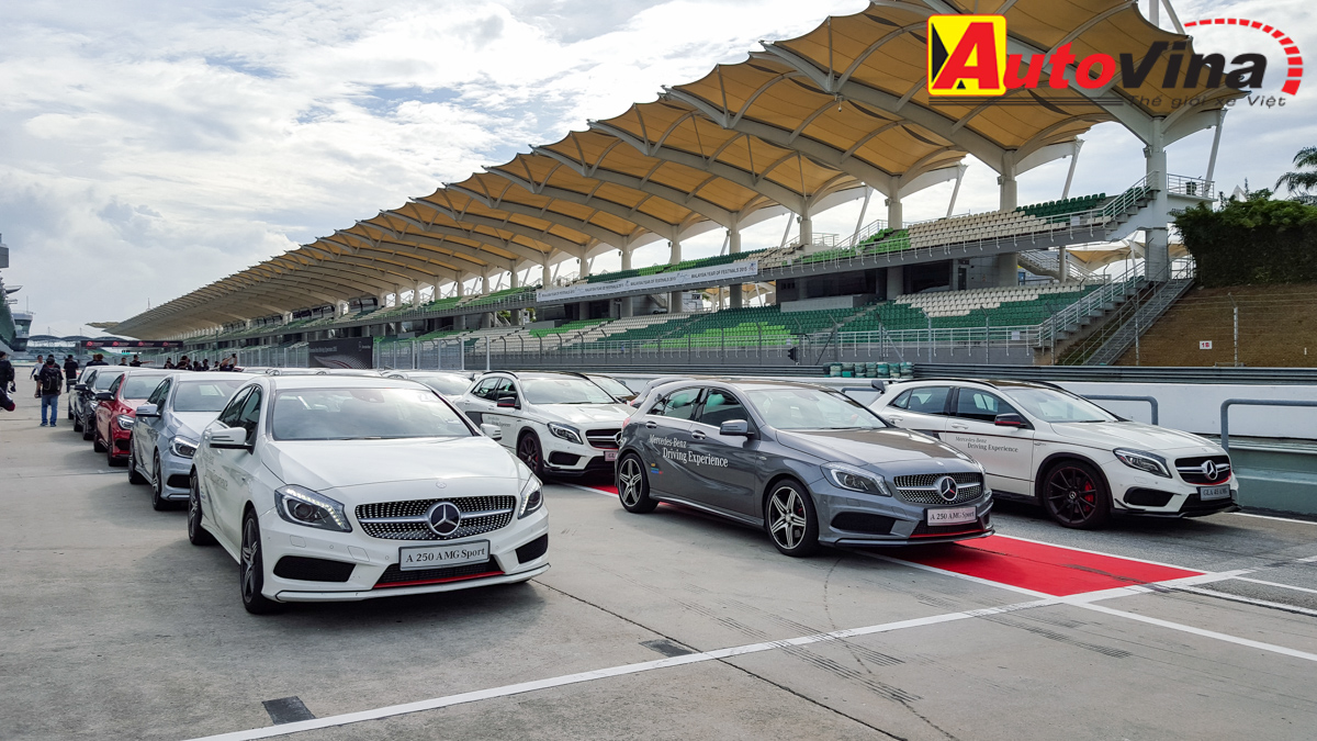 Phóng viên Autovina tham dự Mercedes-Benz Driving Experience 2015 tại Sepang, Malaysia