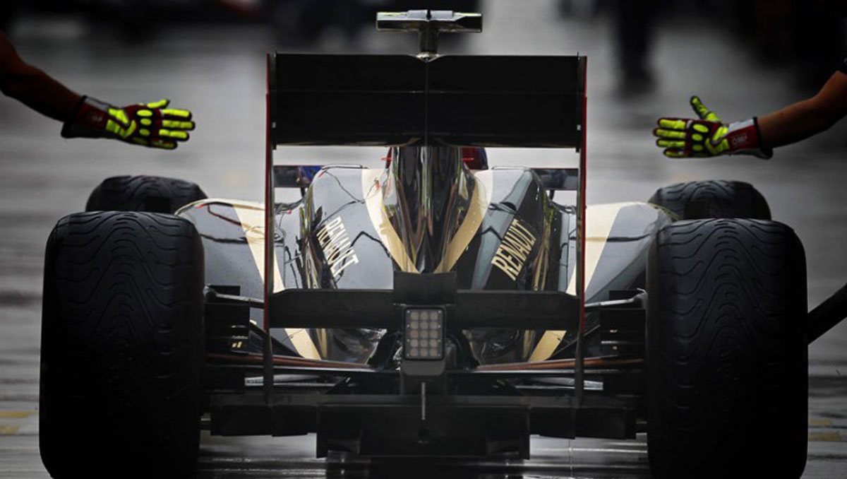 Renault quay lại đường đua F1