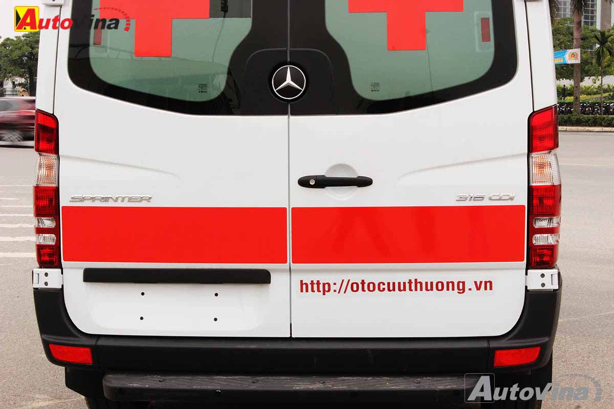 Hiện Công ty An Phú Thành là một trong những nhà nhập khẩu chuyên nghiệp về dòng xe cứu thương