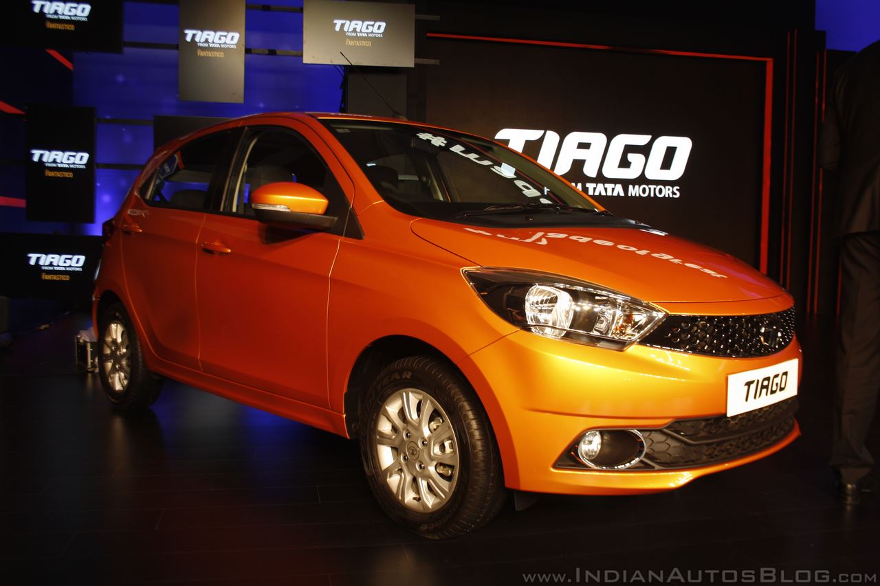 hình ảnh xe giá rẻ Tata Tiago của Ấn Độ