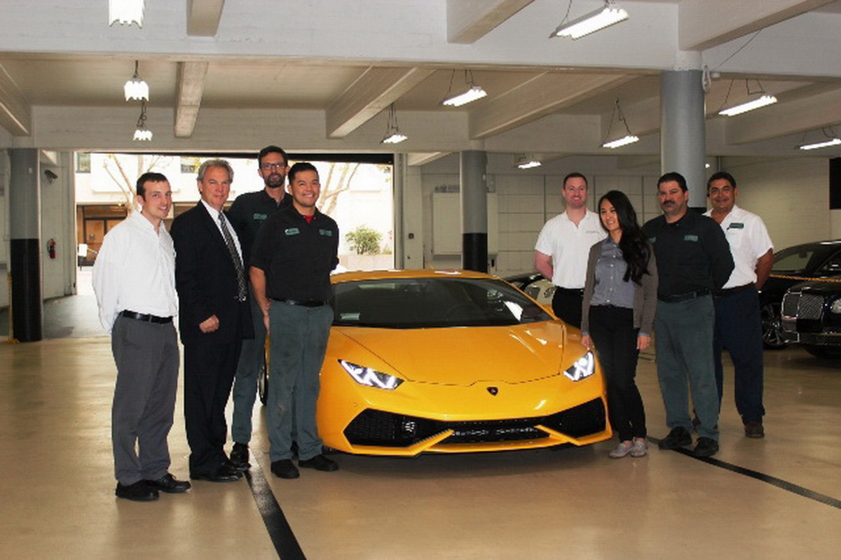 Lamborghini Hà Nội thực hiện chương trình Lamborghini Recall và Service Clinic mùa hè 2016