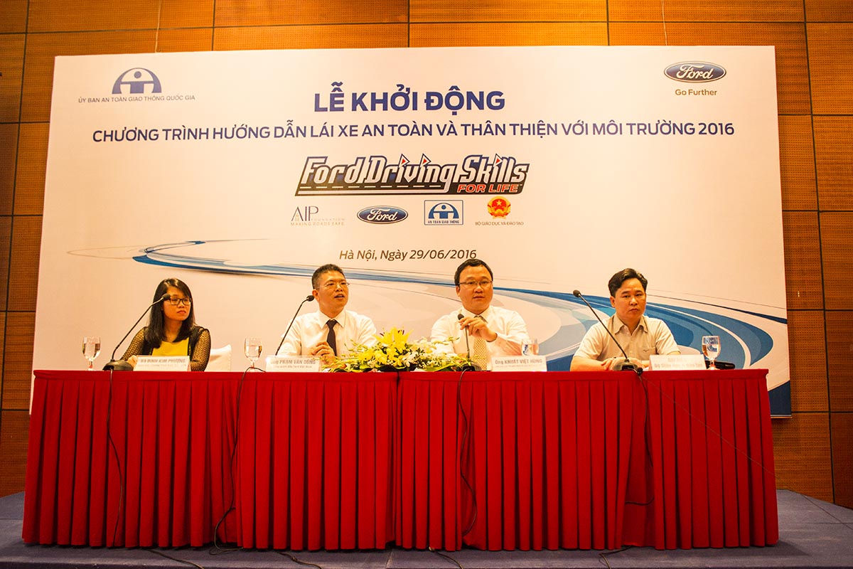 Ford Việt Nam khởi động chương trình hướng dẫn lái xe an toàn lần 9