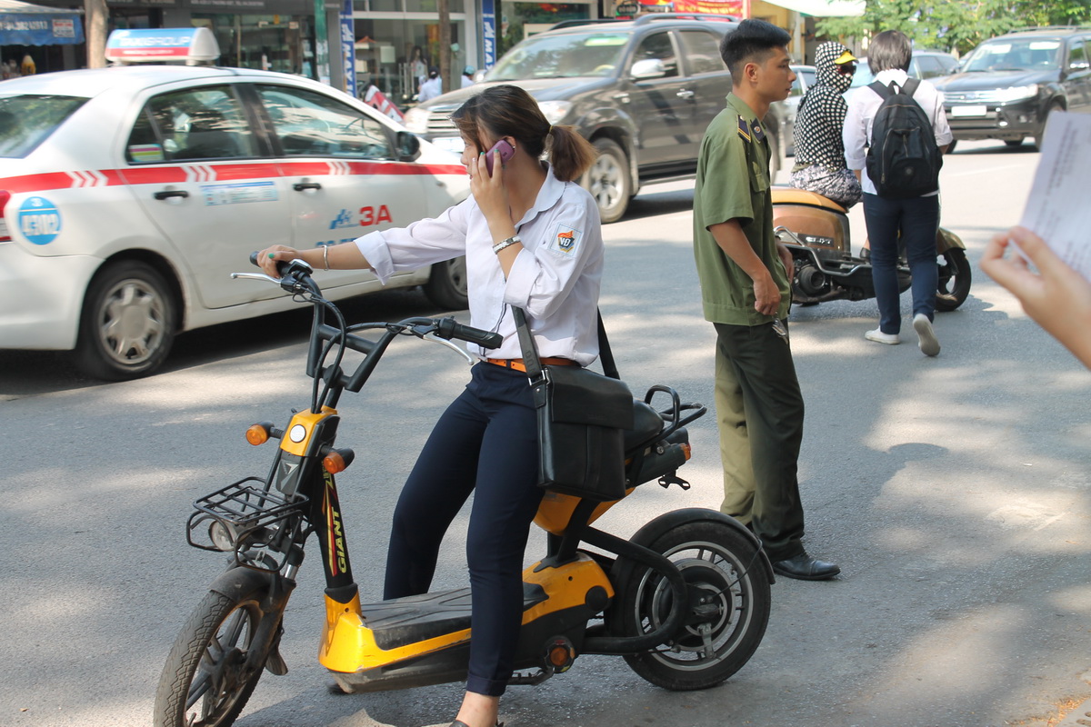 từ 01/07 Hà Nội sẽ tiến hành xử phạt vi phạm xe máy điện không đăng ký