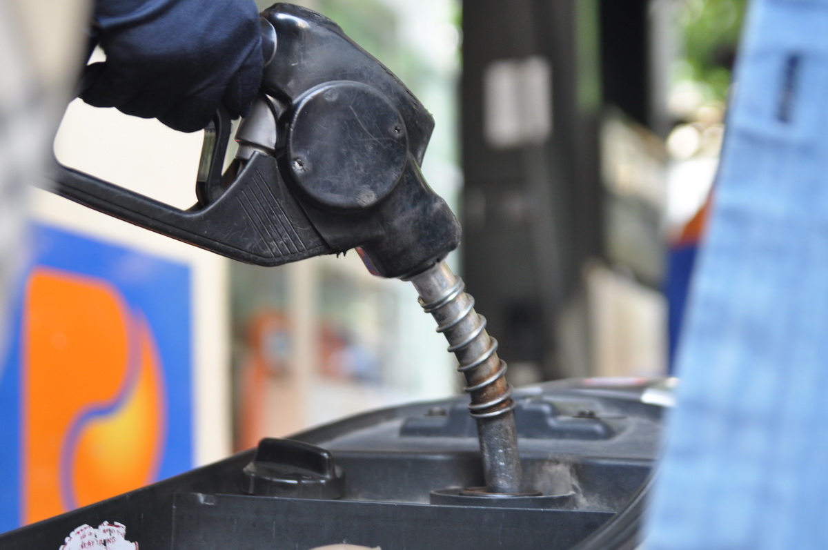 Trong tháng 10, mua xăng vào thứ 7 sẽ được giảm giá