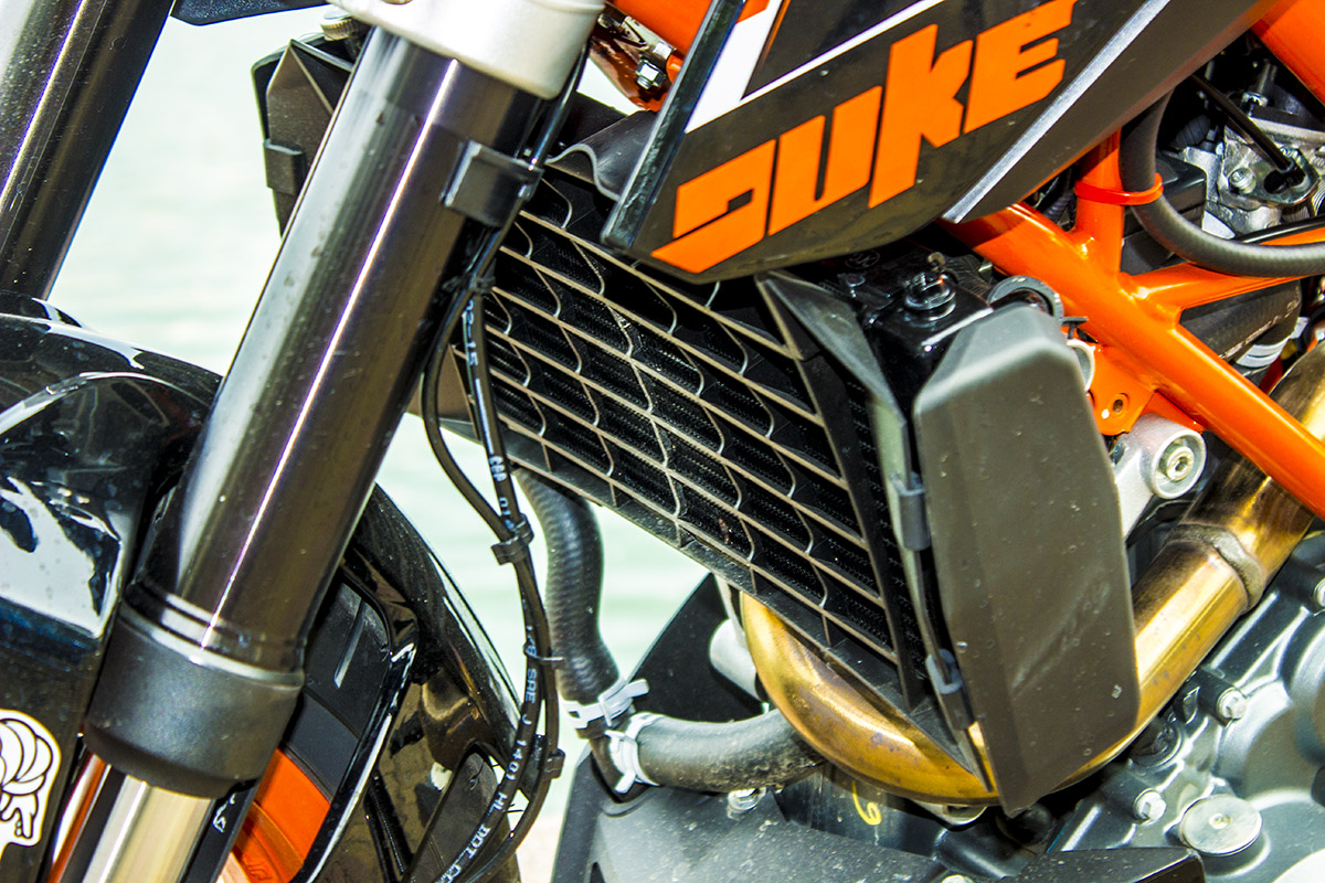 Review KTM Duke 250