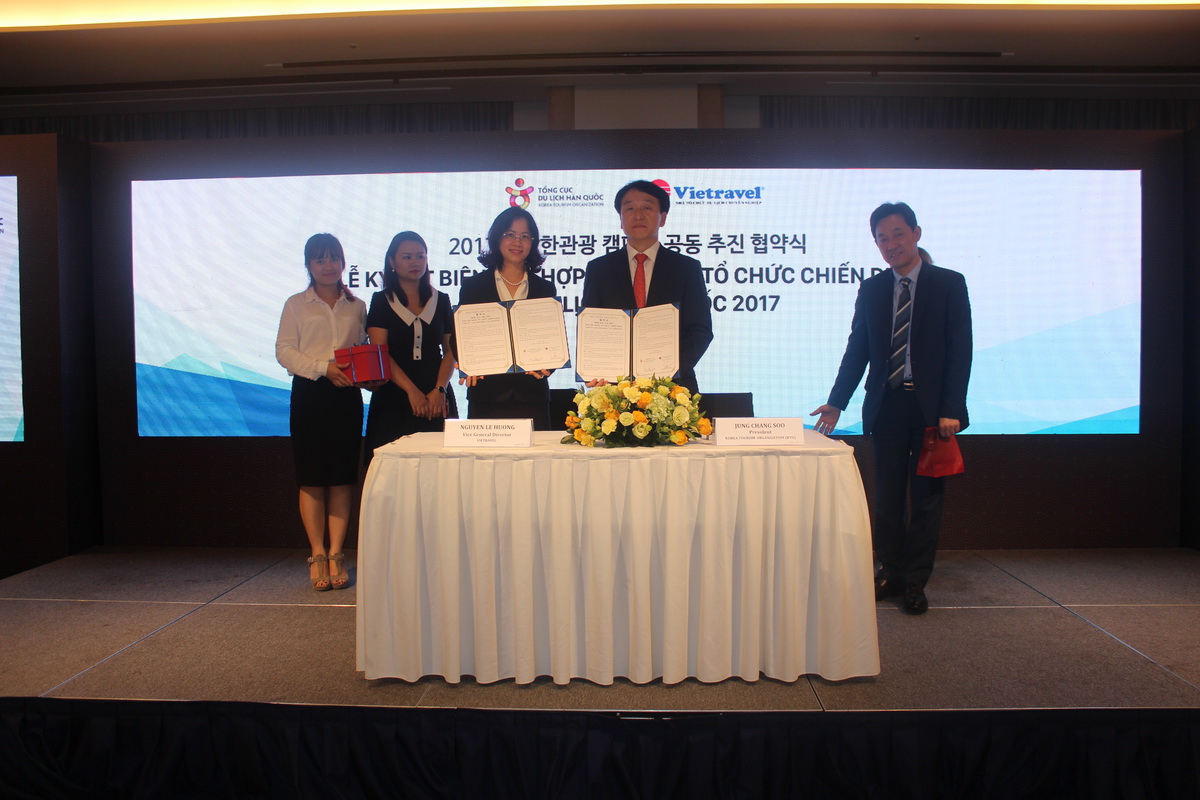 Tổng cục Du lịch Hàn Quốc và Việt Nam tiến hành kí kết biên bản ghi nhớ hợp tác phát triển du lịch