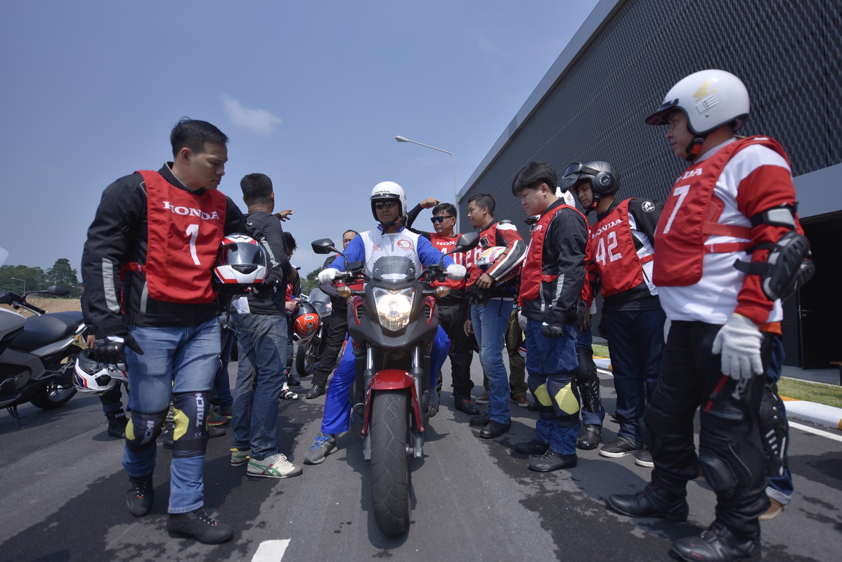 Chiêm ngưỡng dàn mô tô khủng tụ hội trong hành trình Honda Châu Á