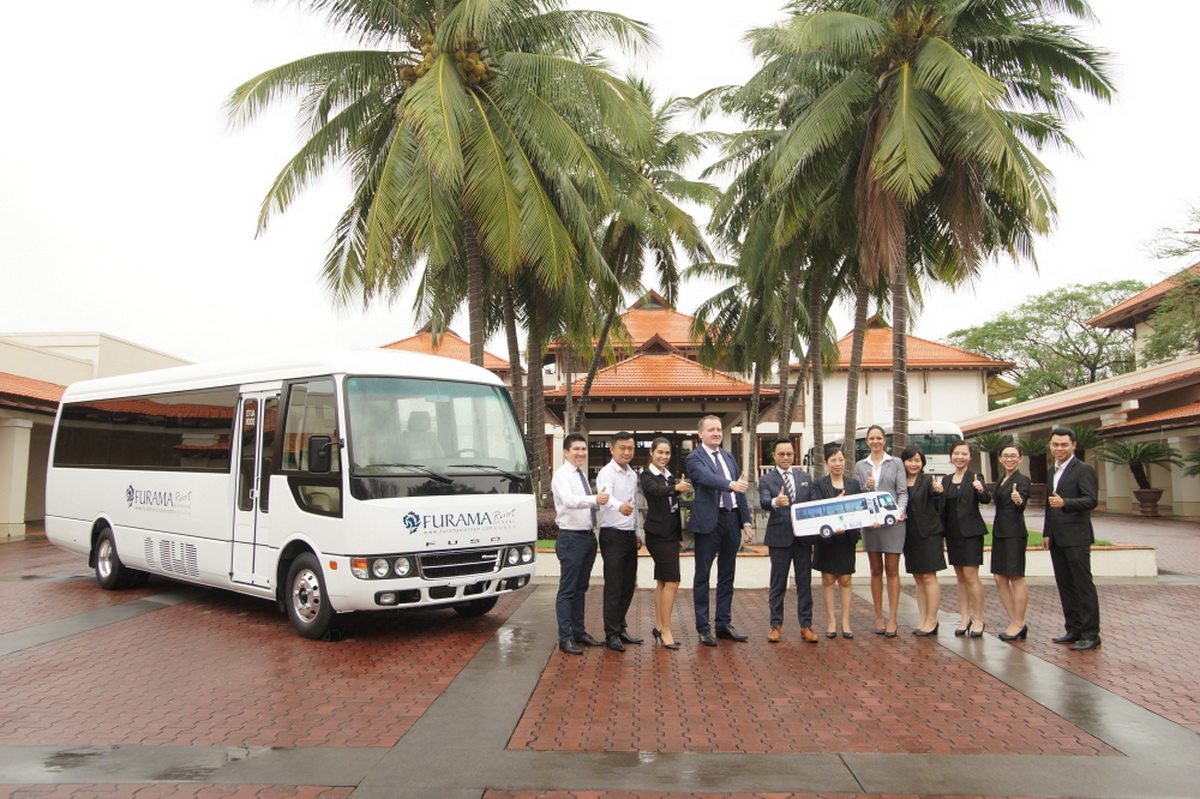 Furama Resort Đà Nẵng nâng tầm dịch vụ xe buýt đưa đón với FUSO ROSA