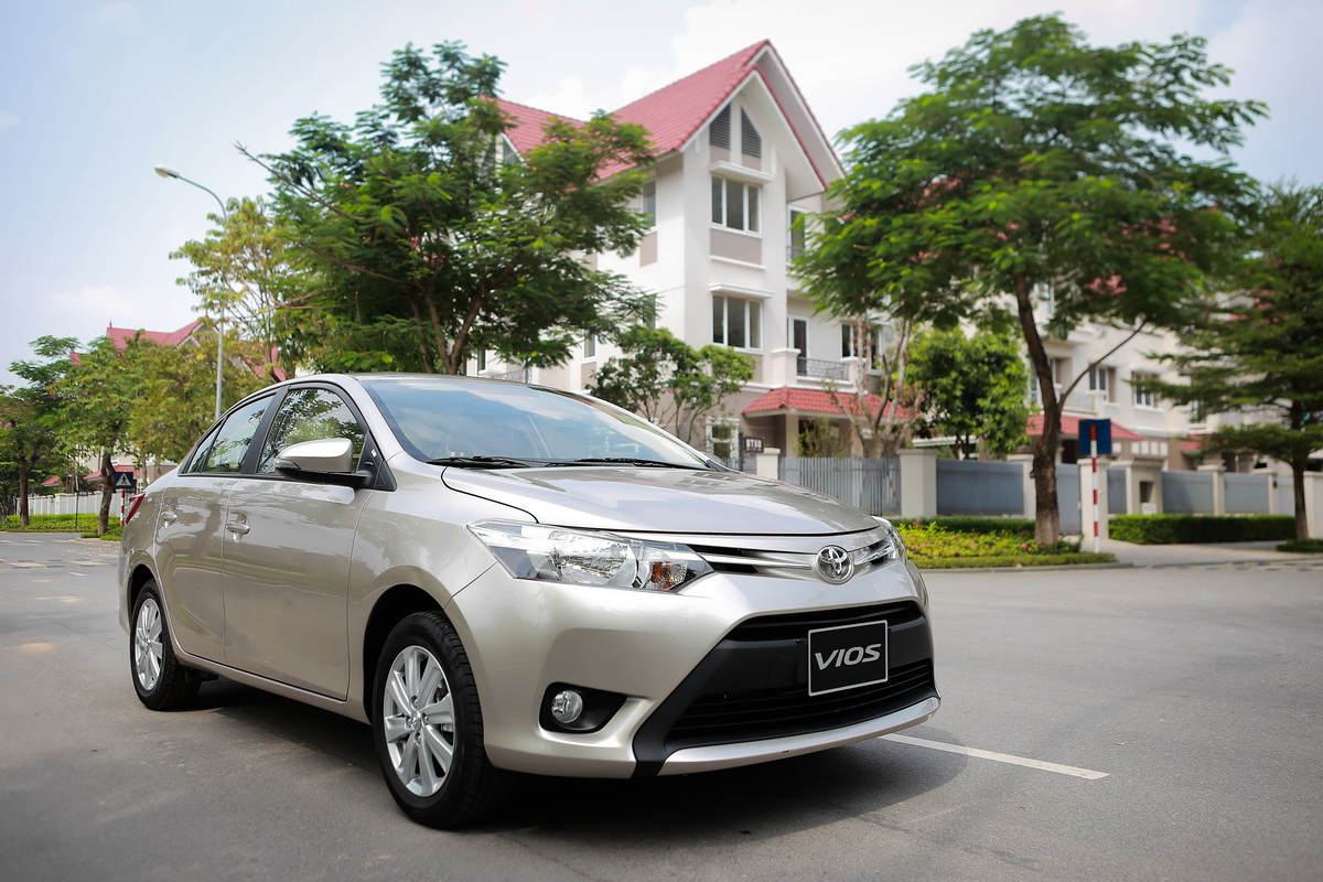 doanh số bán xe của Toyota Việt Nam tháng 11/2016