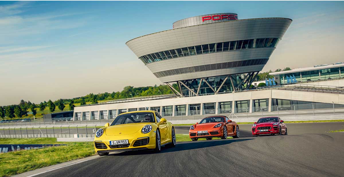 Đầu tiên là Stuttgart và Leipzig – các thành phố khởi nguồn của thương hiệu Porsche. Từ đây đã sản sinh ra những chiếc xe thể thao đi vào lịch sử ngành công nghiệp ô tô