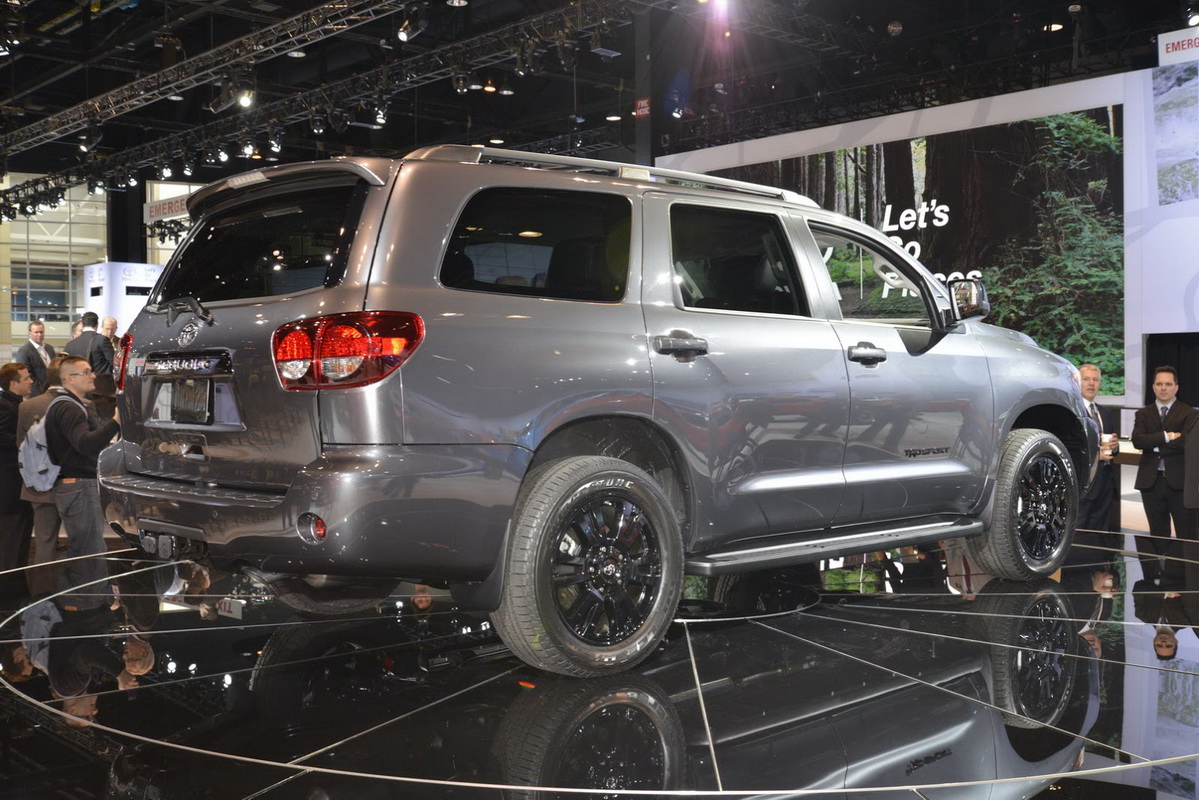 Toyota giới thiệu phiên bản 2018 cho mẫu Tundra và Sequoia