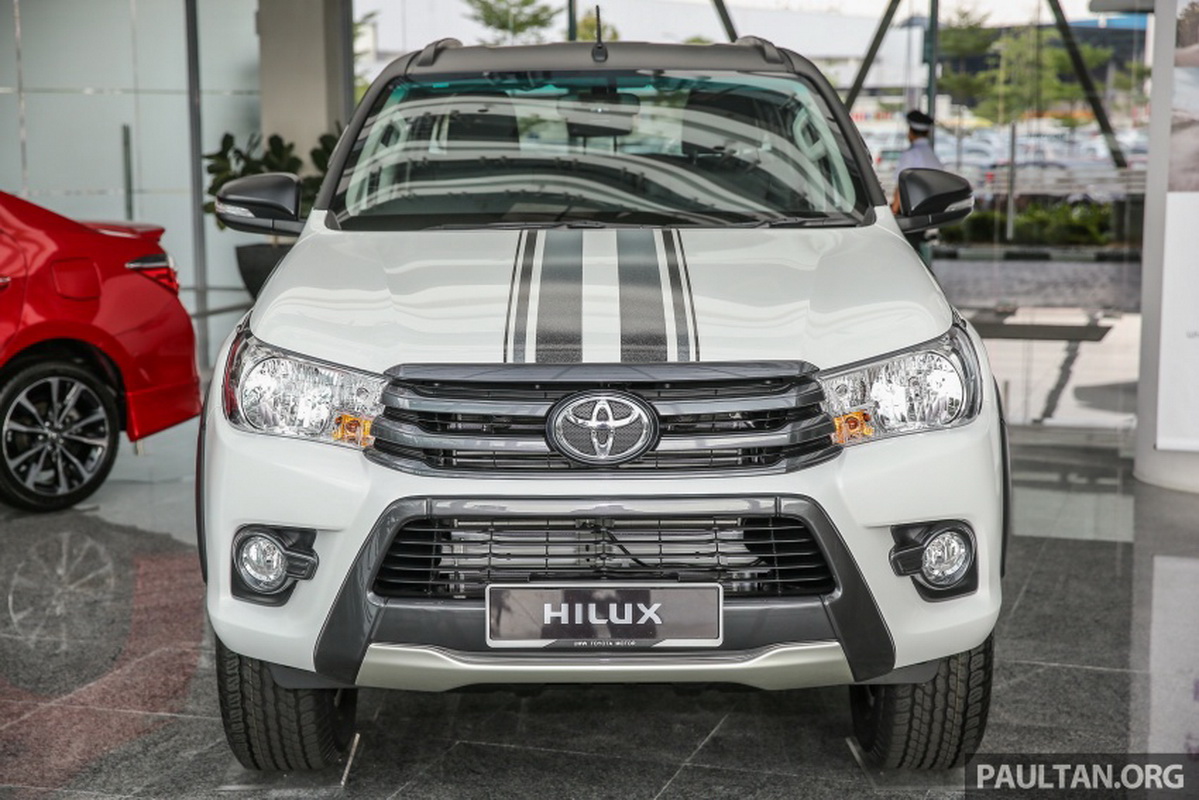 Cận cảnh phiên bản giới hạn của Toyota Hilux 2.4G