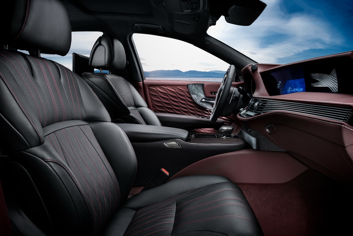 Lexus ra mắt sedan đầu bảng LS 500h hoàn toàn mới