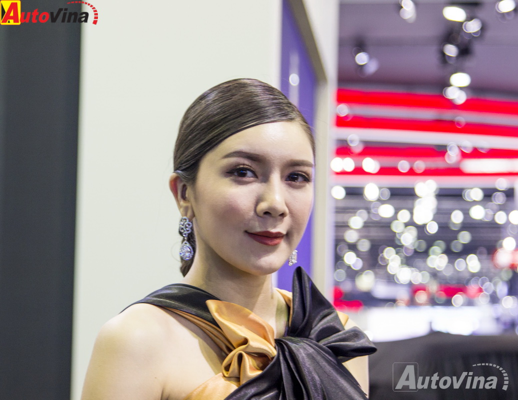 Ngắm dàn mỹ nữ khoe sắc tại triển lãm Bangkok International Motor Show 2017