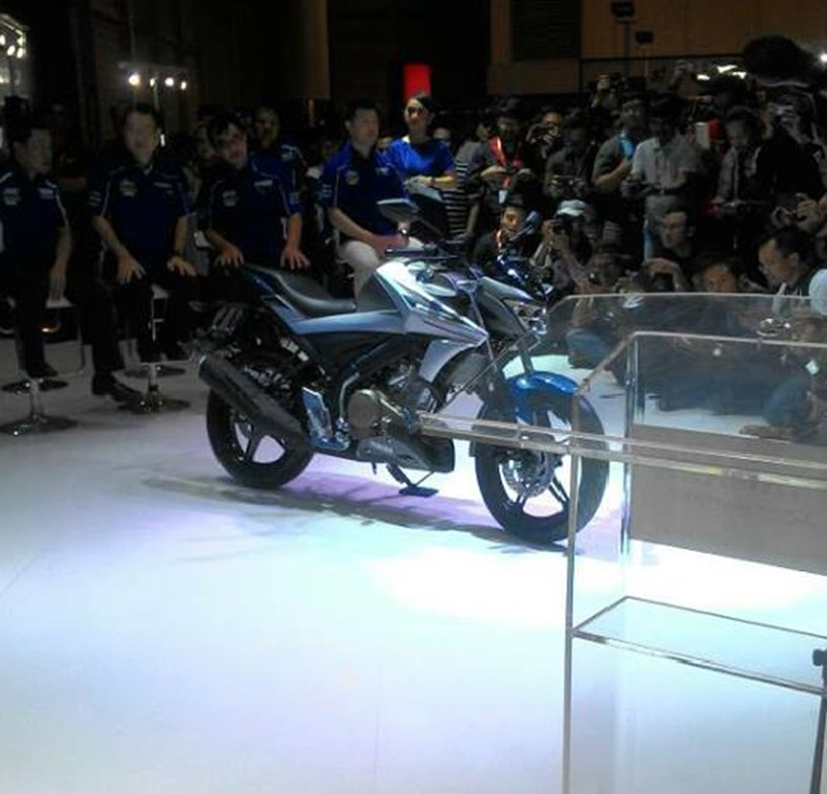 Yamaha V-Ixion 2017