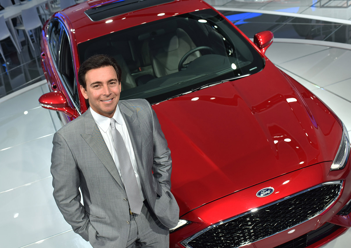 CEO Mark Fields của Ford