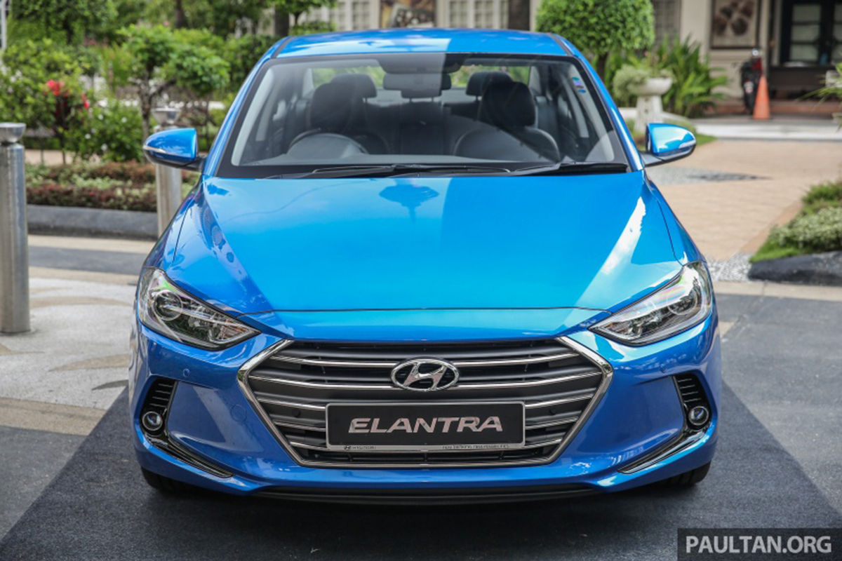 Hyundai Elantra 2.0 Executive phiên bản Malaysia 