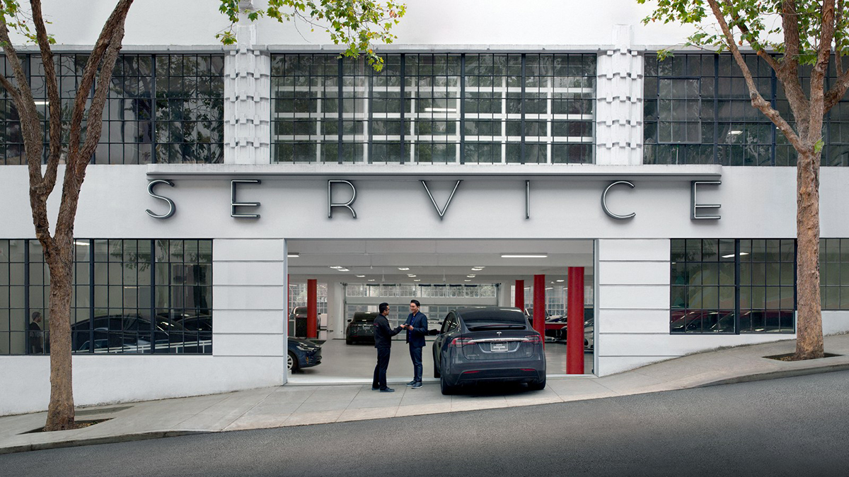 Tesla xây thêm 100 trung tâm dịch vụ khách hàng mới