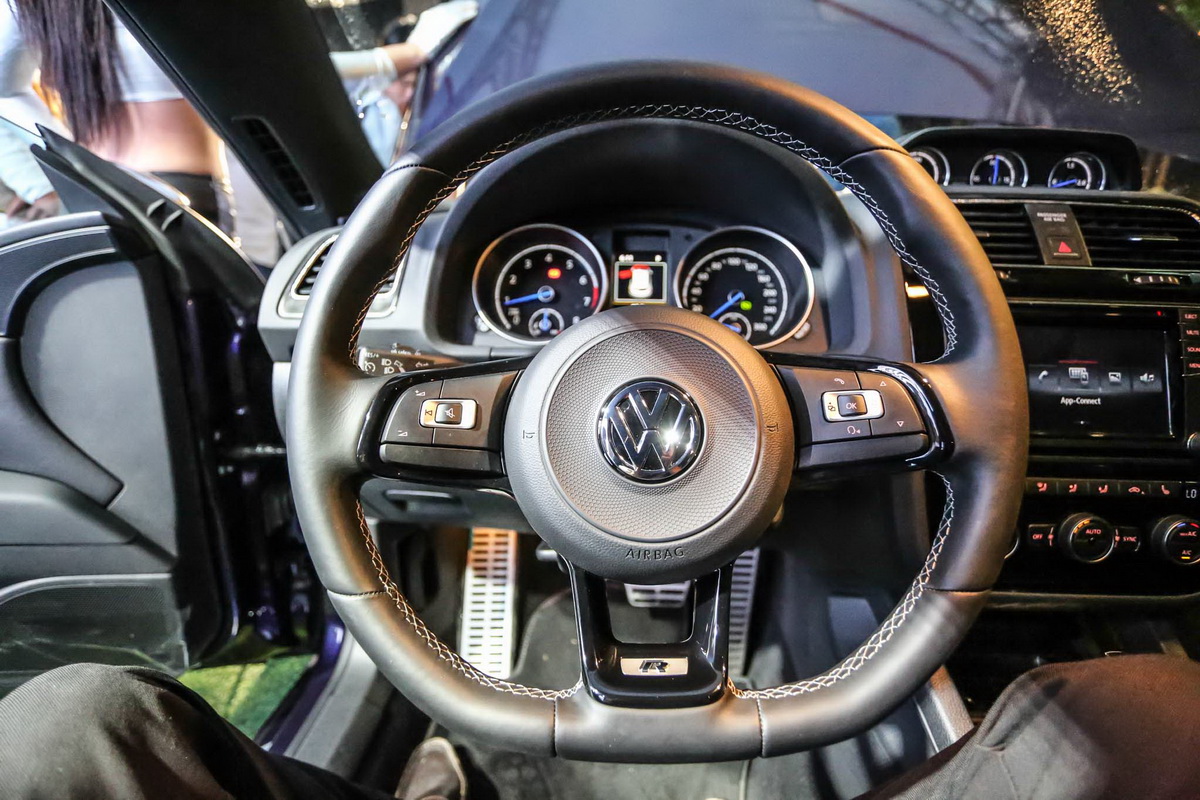 Volkswagen Scirocco R và GTS