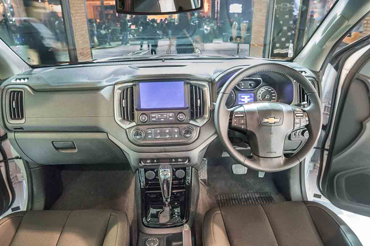 Chevrolet Centennial 100 năm Autovina 05