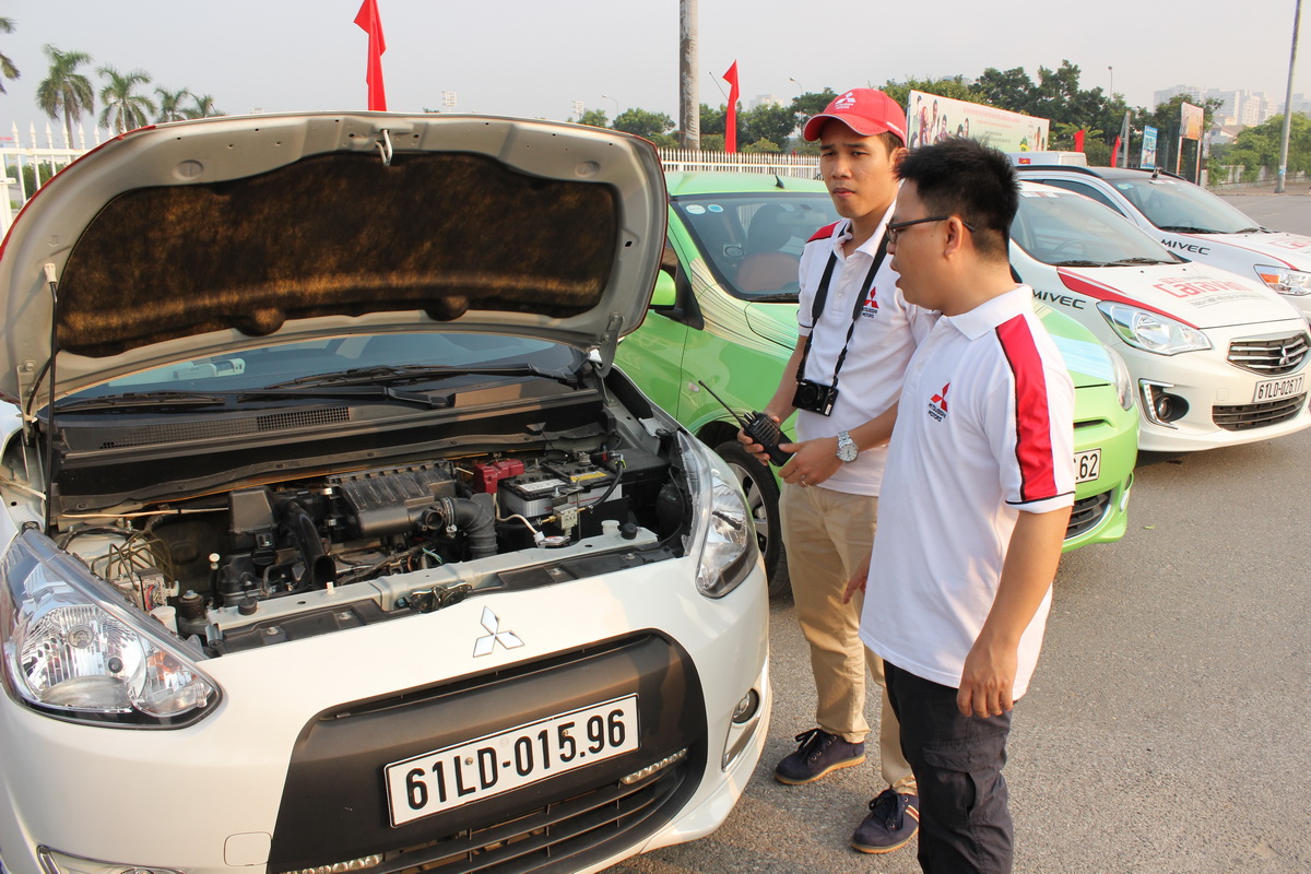 Mitsubishi Caravan Xuyên Việt 2015 tiết kiệm nhiên liệu