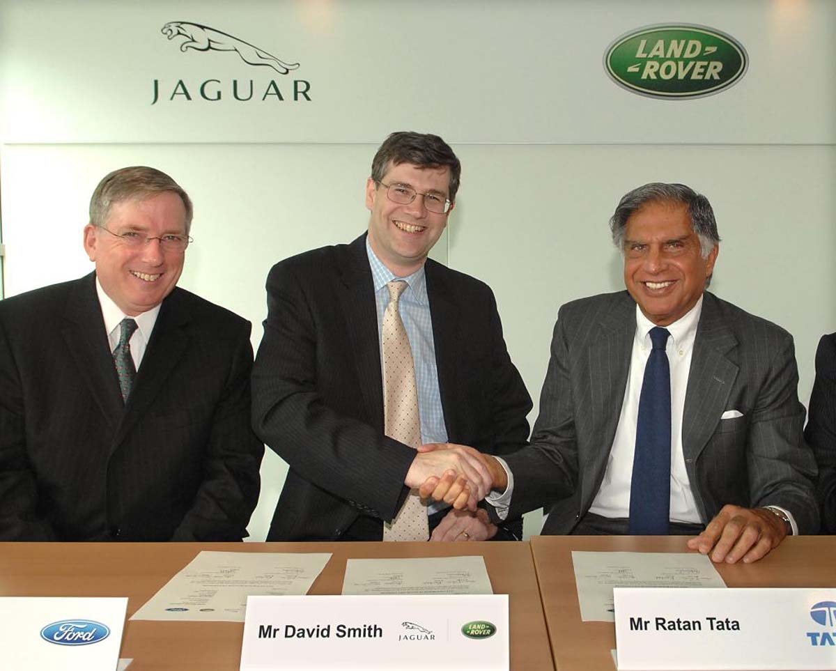 Lẽ ký kết chuyển giao Jaguar, Land Rover từ Ford sang Tata Motor