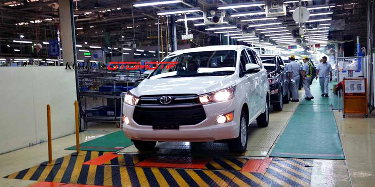 Dây chuyền lắp ráp Toyota Innova 2016 tại Indonesia