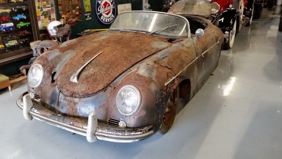 Chiếc xe Porsche cổ han gỉ có giá hơn 150 ngàn USD