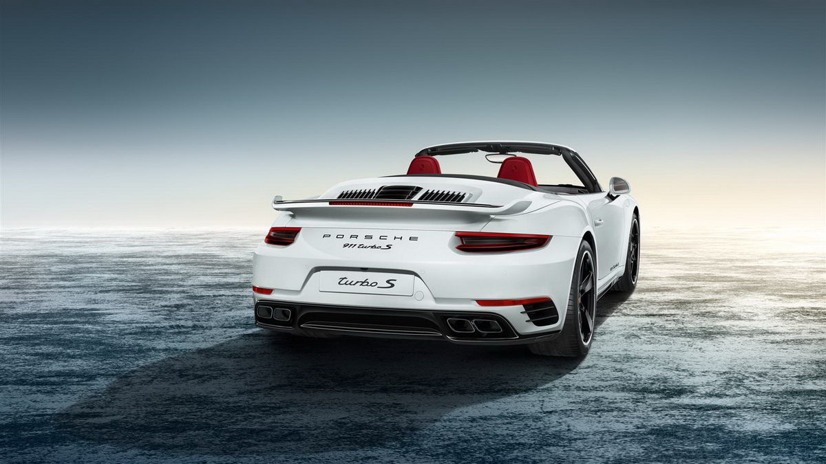 Porsche tung gói phụ kiện cho mẫu 911