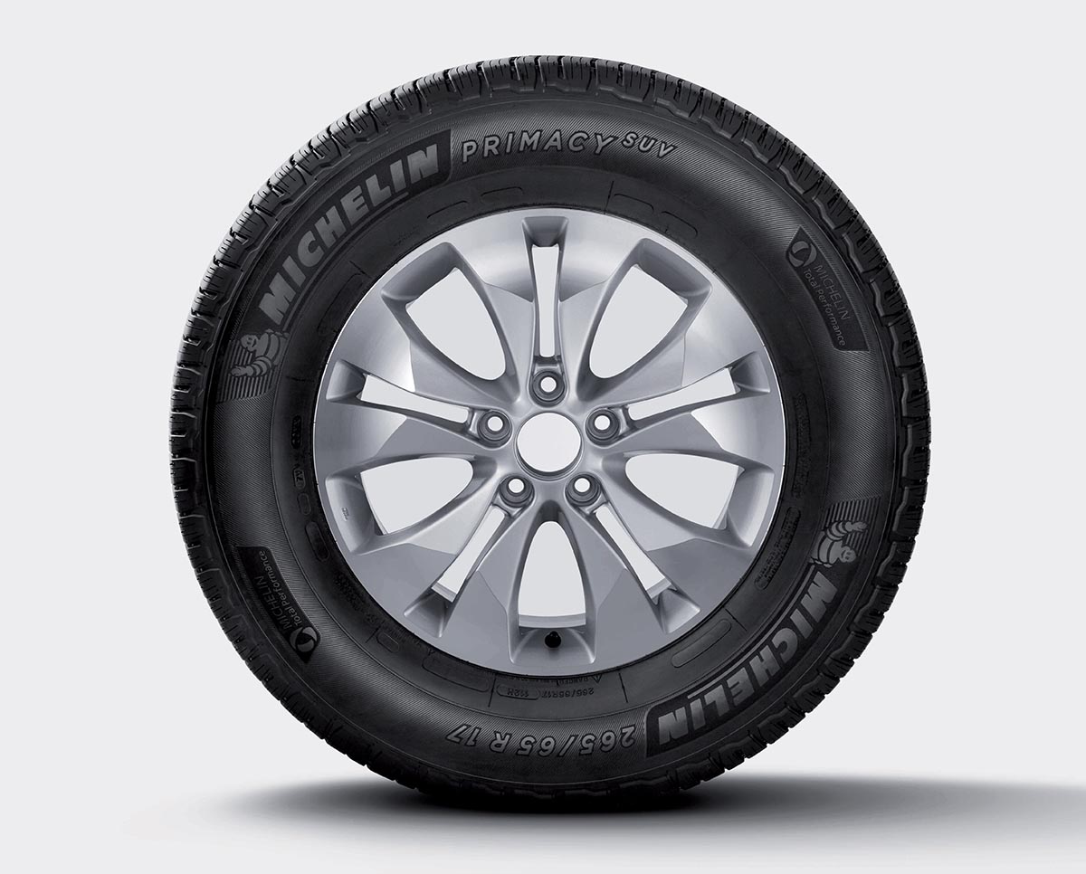 Đây là sản phẩm đầu tiên của Michelin thiết kế riêng cho dòng xe thể thao đa dụng (SUV) với 4 công nghệ sản xuất lốp tiên tiến nhất giúp giảm khoảng cách phanh ngắn hơn 2.2m trên đường ướt và 1.9m trên đường khô đồng thời tăng độ bám đường ướt tốt hơn 6%  khi xe vào cua. 