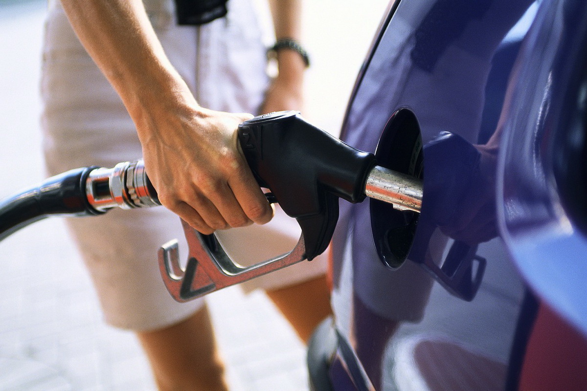 cách tiết kiệm nhiên liệu cho xe hơi