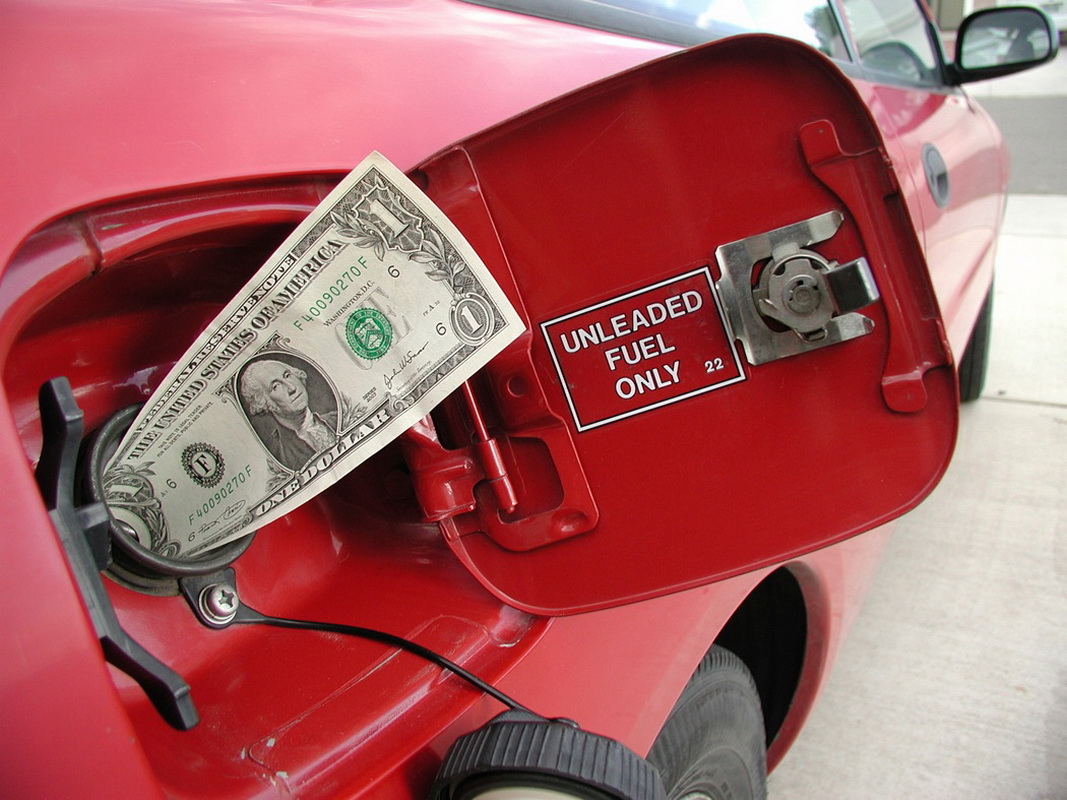 cách tiết kiệm nhiên liệu cho xe hơi