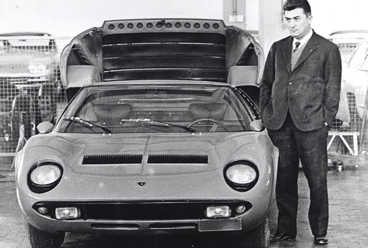 Ferruccio Lamborghini người đặt nền móng cho hãng siêu xe Lamborghini