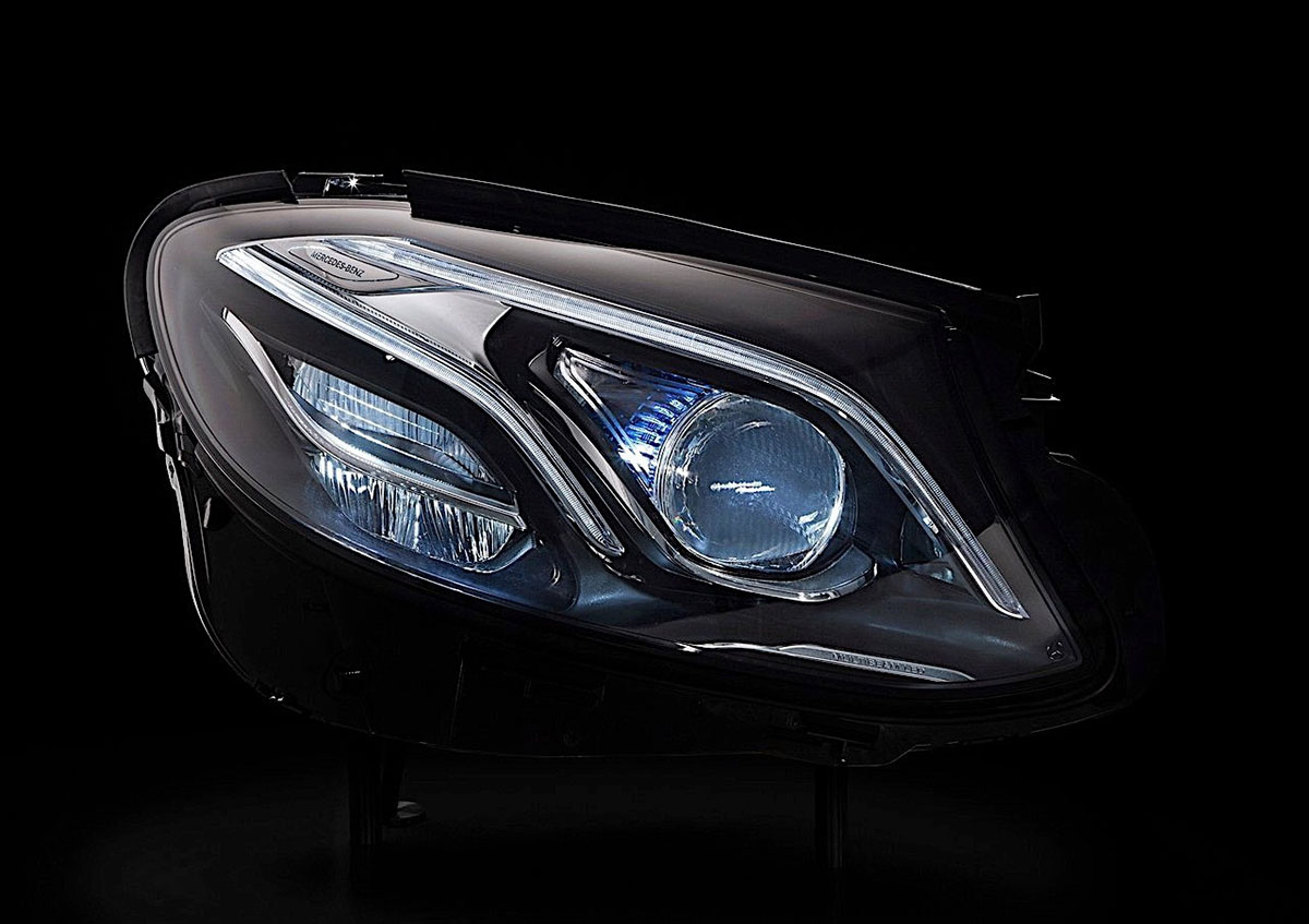 mercedes-benz e-class là 1 trong những những mẫu đèn pha ô tô ấn tượng 2016