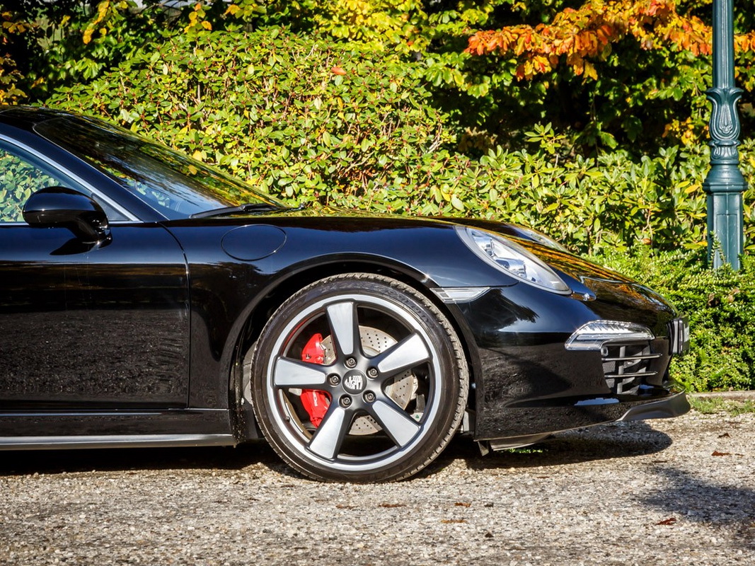 bánh xe Porsche 911 phiên bản kỷ niệm 50 năm