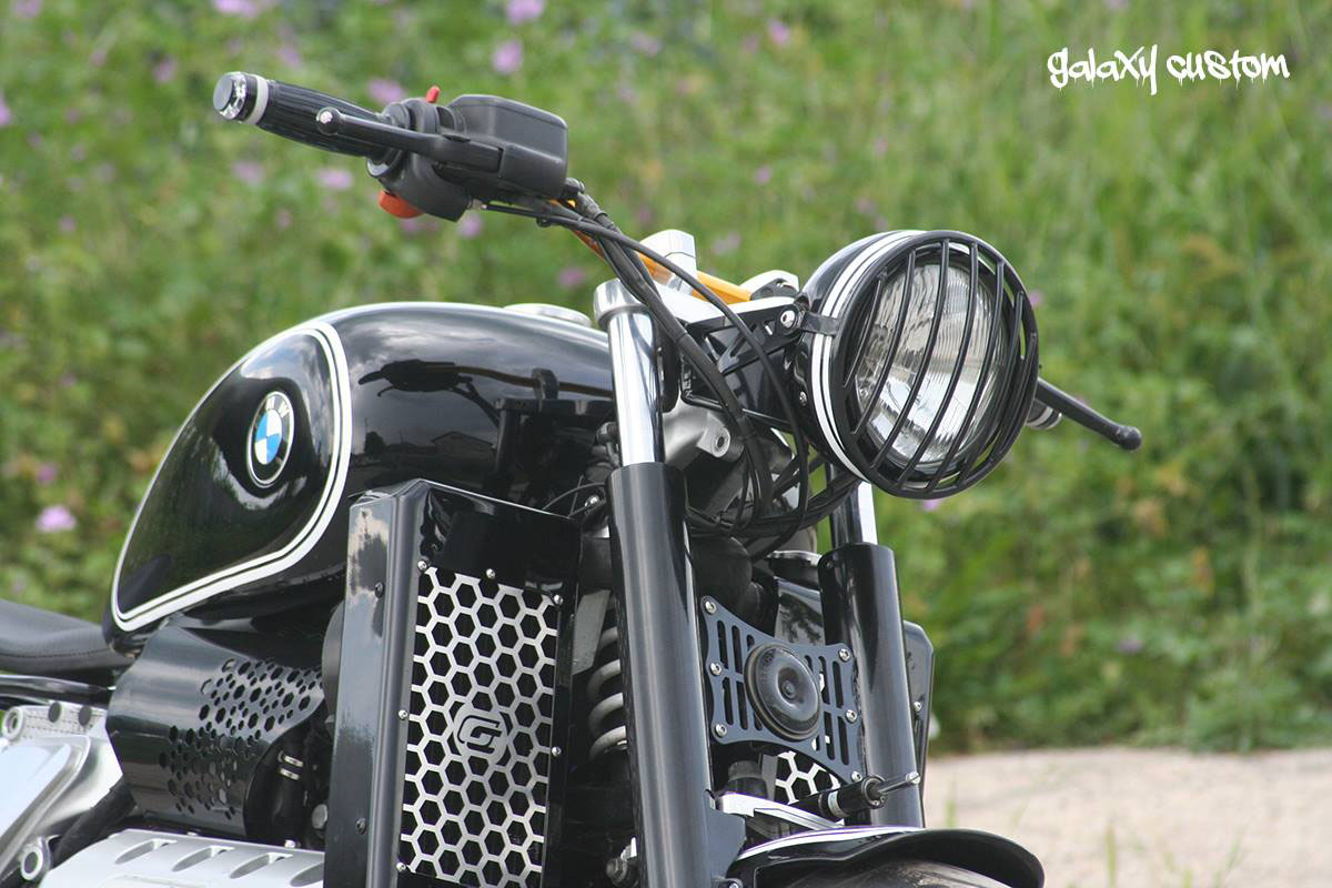 bmw k1200RS độ phong cách bobber