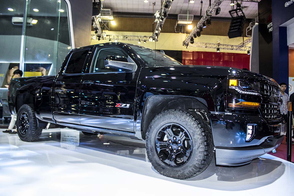 Chevrolet Silverado Midnight tại Vietnam Motor Show 2016