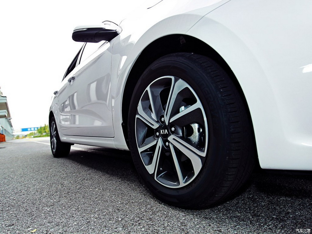 Kia K2 2017
