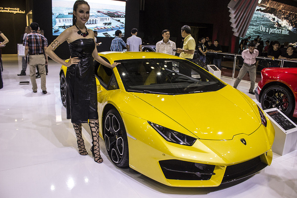 Lamborghini Huracan dẫn động cầu sau LP 580-2