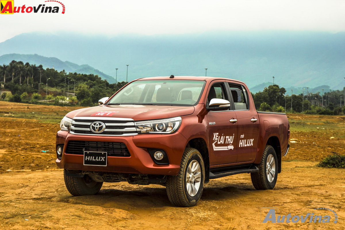 Ưu nhược điểm của Toyota Hilux 2016 phiên bản 30G 4x4 AT