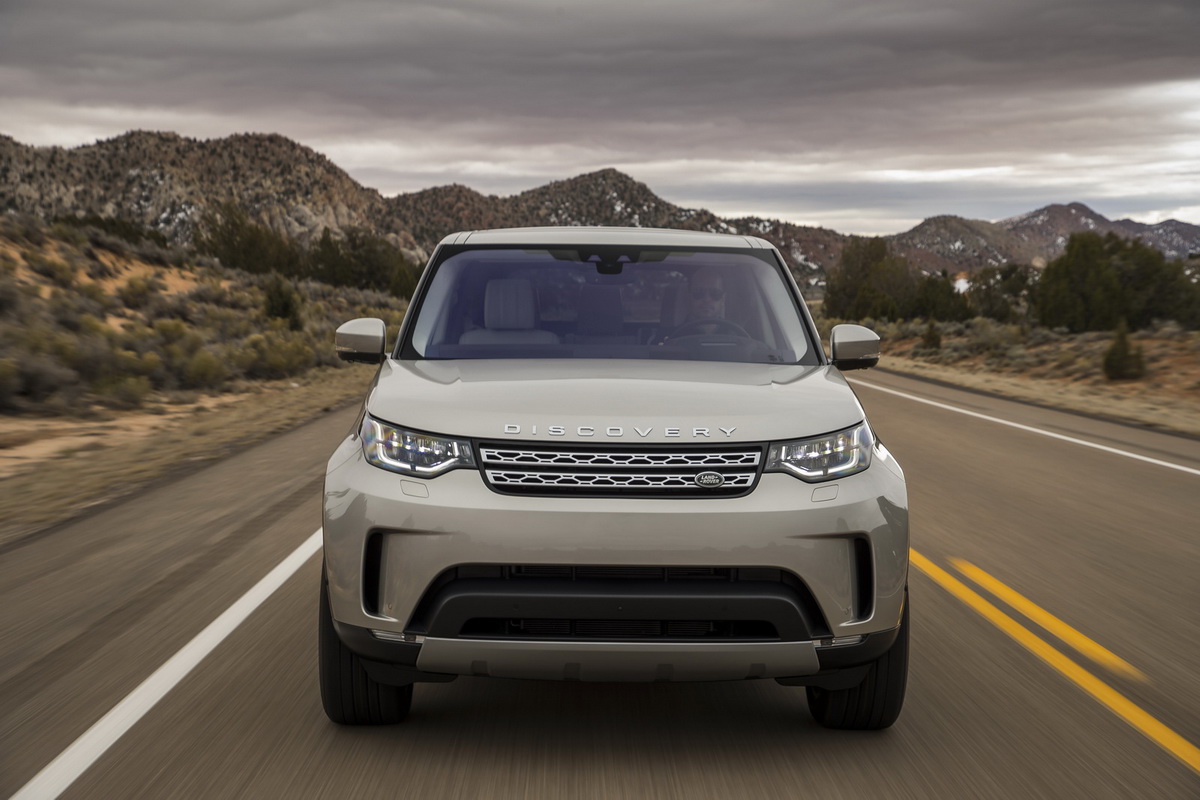 Land Rover Discovery 2018 chốt giá bán