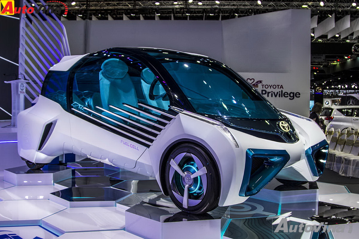Toyota FCV Plus concept