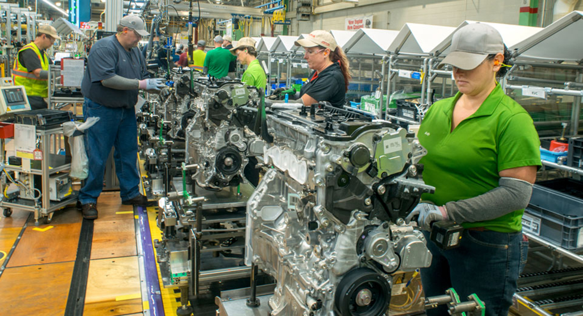 Toyota lần đầu sản xuất động cơ hybrid tại Mỹ 