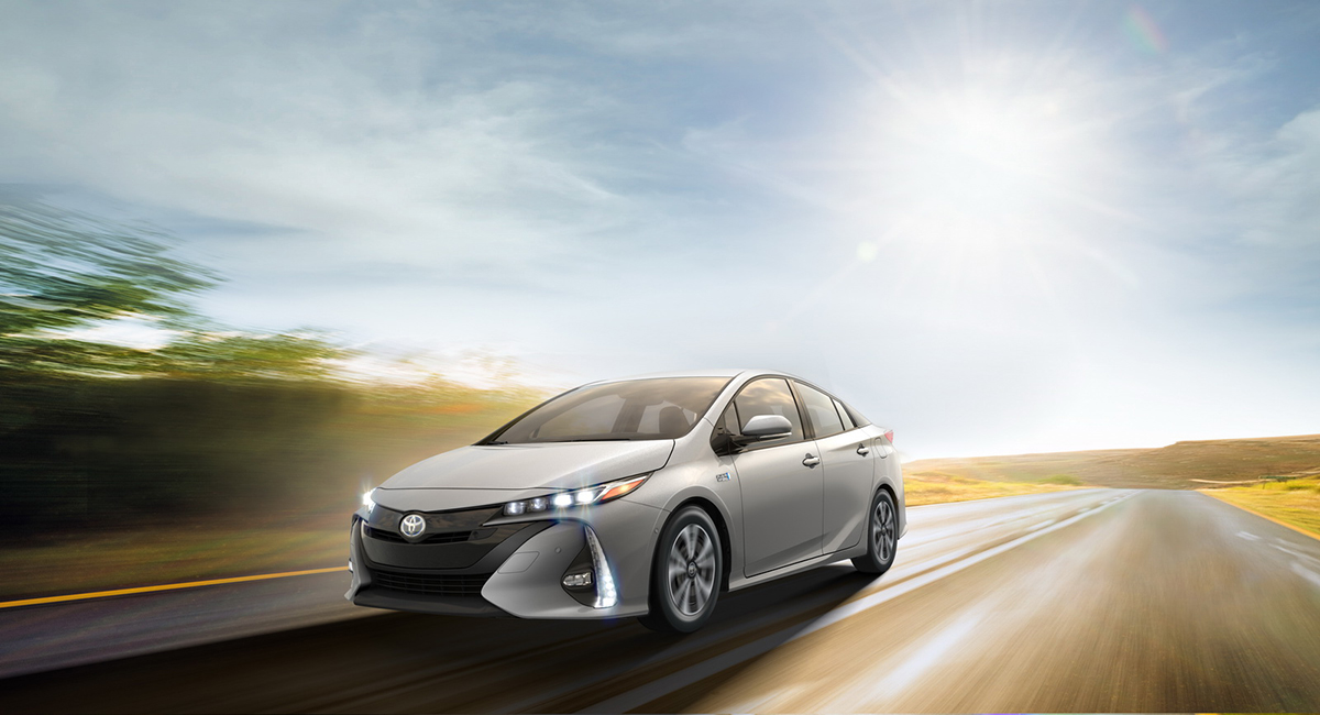 Toyota khẳng định xe hybrid có giá tương đương xe hydro năm 2025