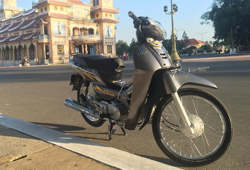 SỐC Honda Dream 125 2019 có giá bằng chiếc SH150i tại Việt Nam