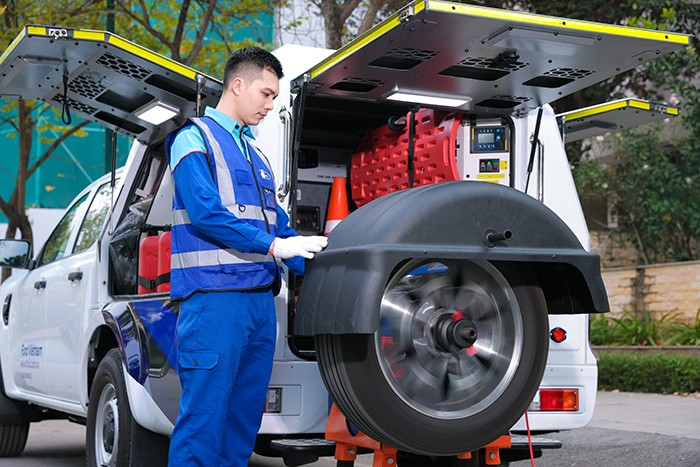 mobile-service-01-1749663222.jpg